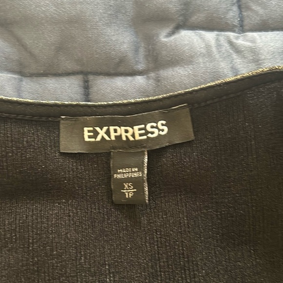 Gold dress from Express. XS - Picture 2 of 2